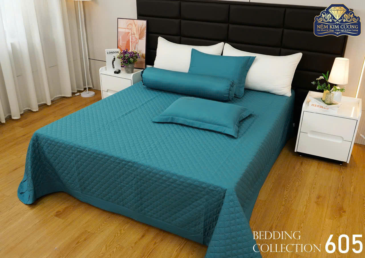 Bộ phủ chăn ga gối SYMI CHILLY Kim Cương (5 món) Bộ phủ chăn ga gối SYMI CHILLY Kim Cương (5 món)